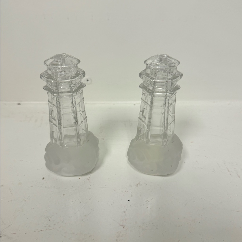 Lenox Clear Glass Lighthouse Salt and Pepper Shakers‎